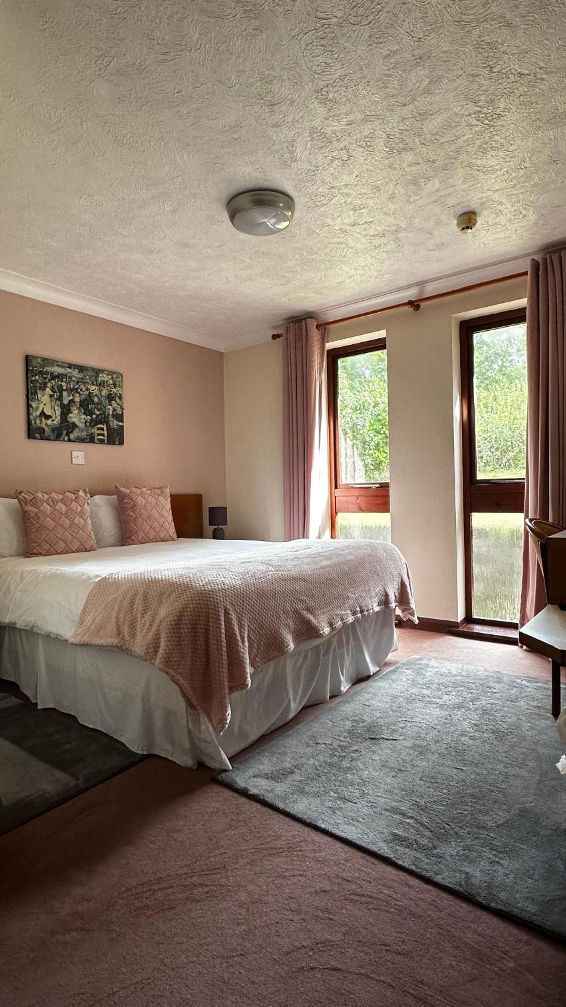 Farmhouse Inn Thaxted Eksteriør bilde